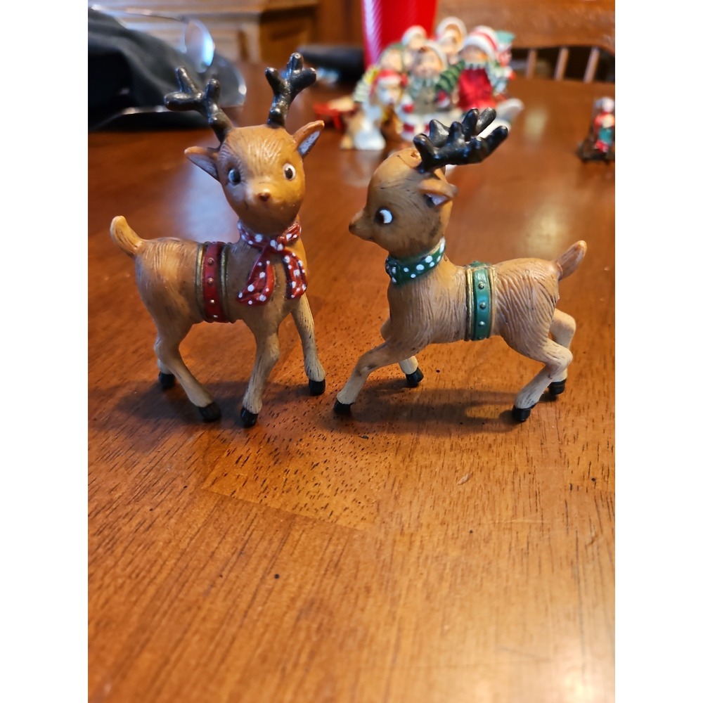 Lot of 2 Vintage Reindeer